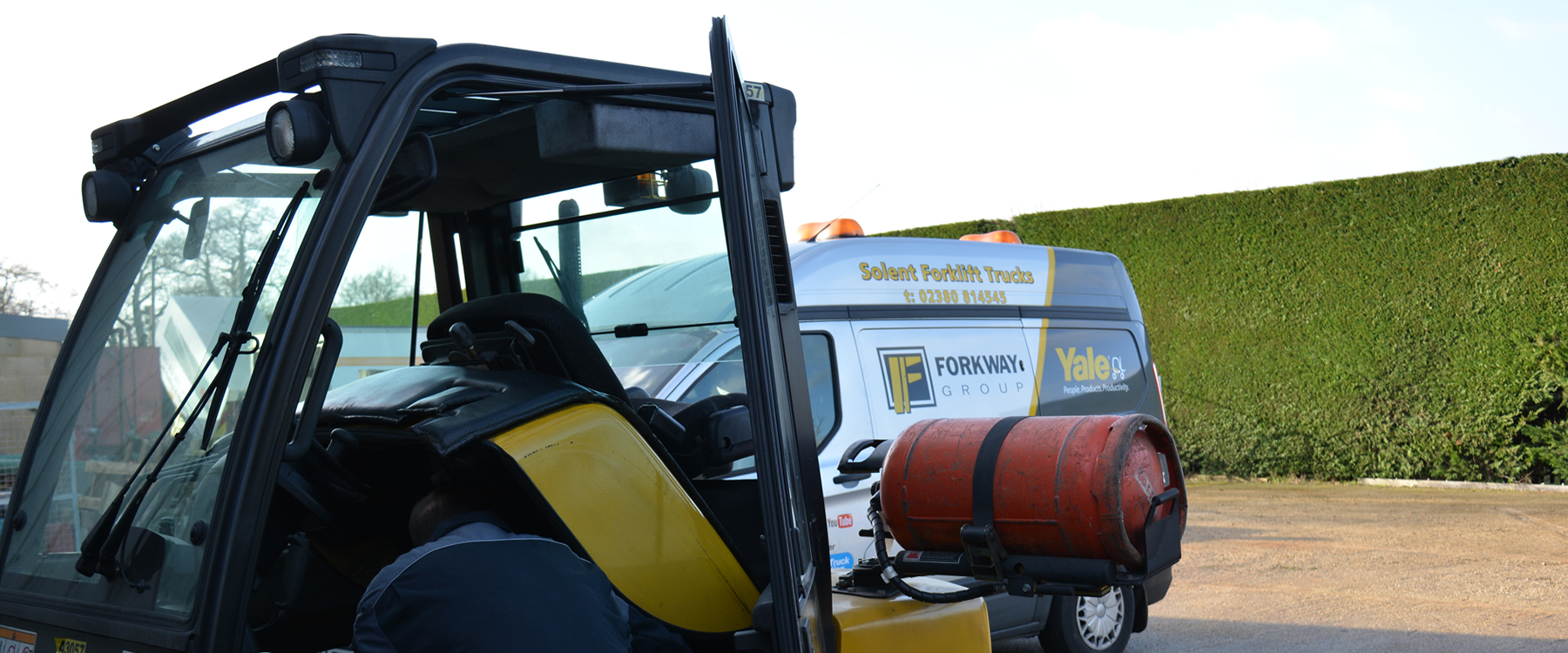 Solent Forklifts Forkway Group Forklift Truck Pallet Truck And Material Handling Specialist